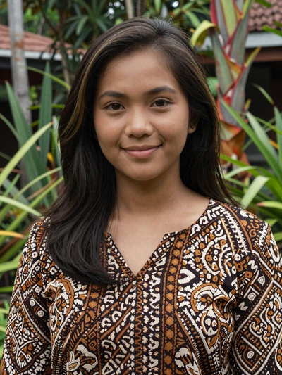 Nisa, 31, Indonesia - Architect who enjoys painting and sunset runs.