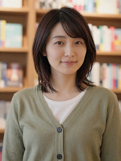 Yuki, 30, Japan - Graphic designer and calligraphy artist. Looking for a calm, thoughtful partner for life.